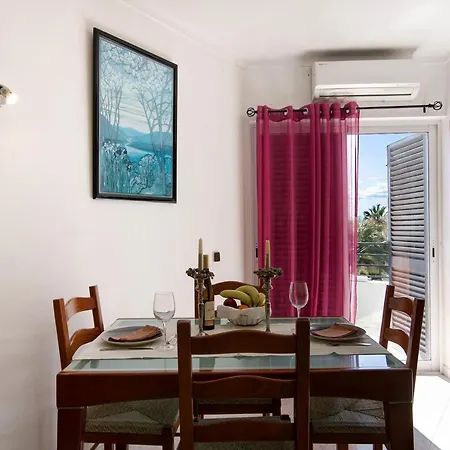 Apartment T1 Salgados 3c *